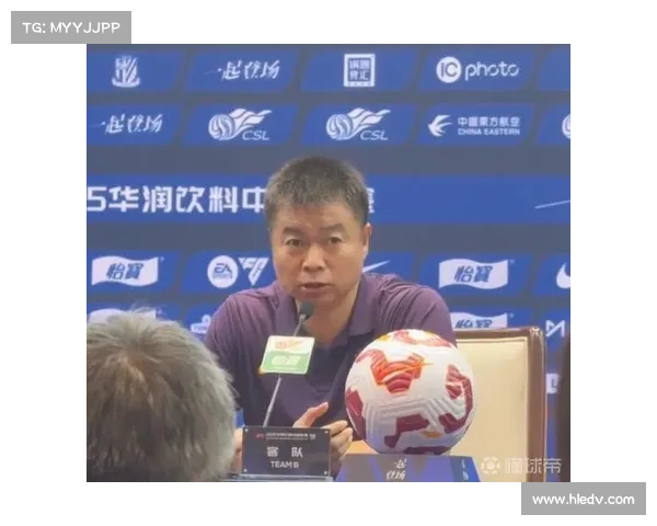 于根伟坦诚回应球迷建议:王秋明替补实为战术后手 于根伟坦诚回应球迷建议:王秋明替补实为战术后手